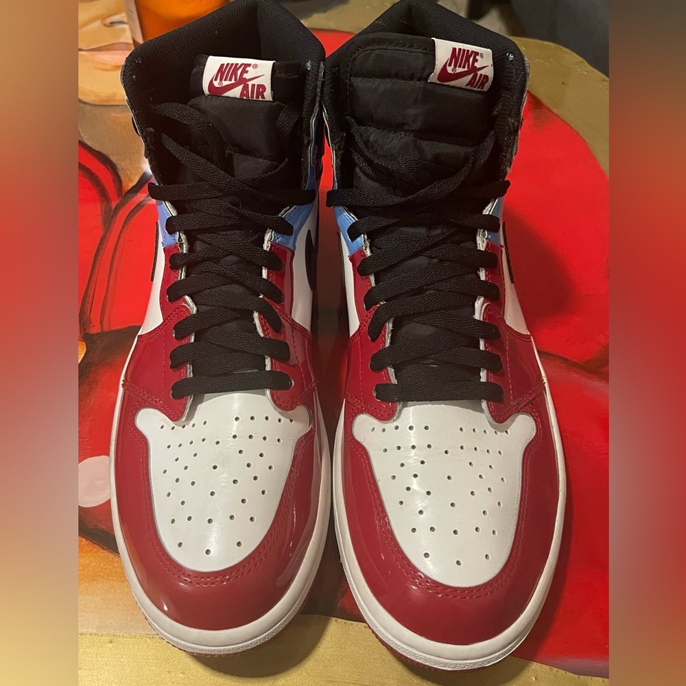 JORDAN 1RETRO HIGH FEARLESS UNC CHICAGO